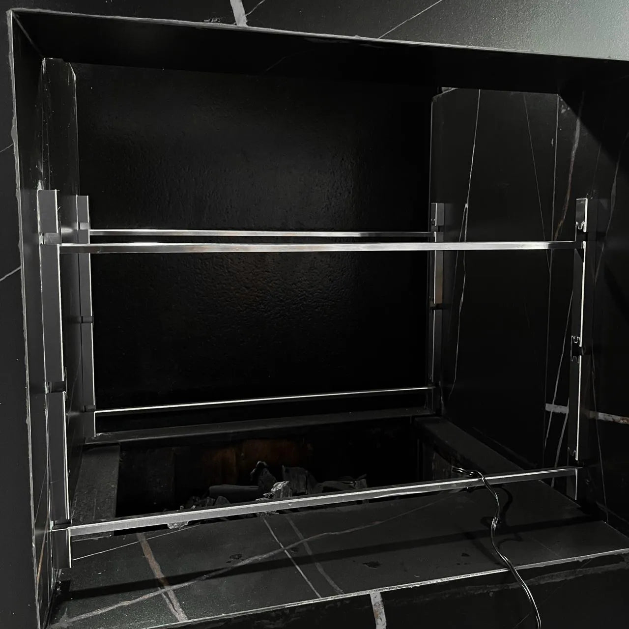 Suporte Inox Ajustável para Churrasqueira Cozix